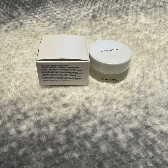 Younique's You-ology Creamy Lip Scrub - Picture 6 of 7